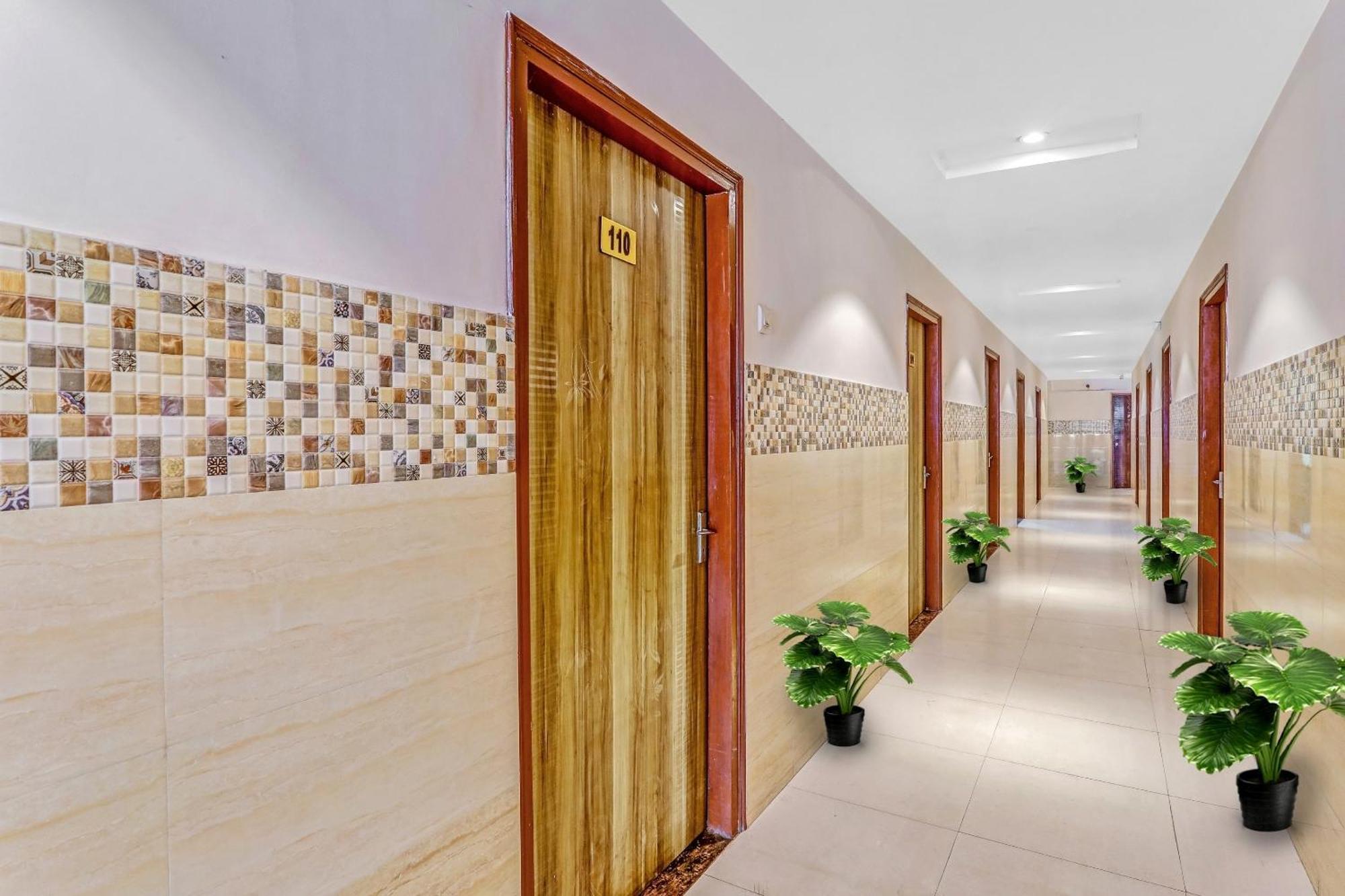 Hotel O Govind Guest House Gorakhpur Exterior foto